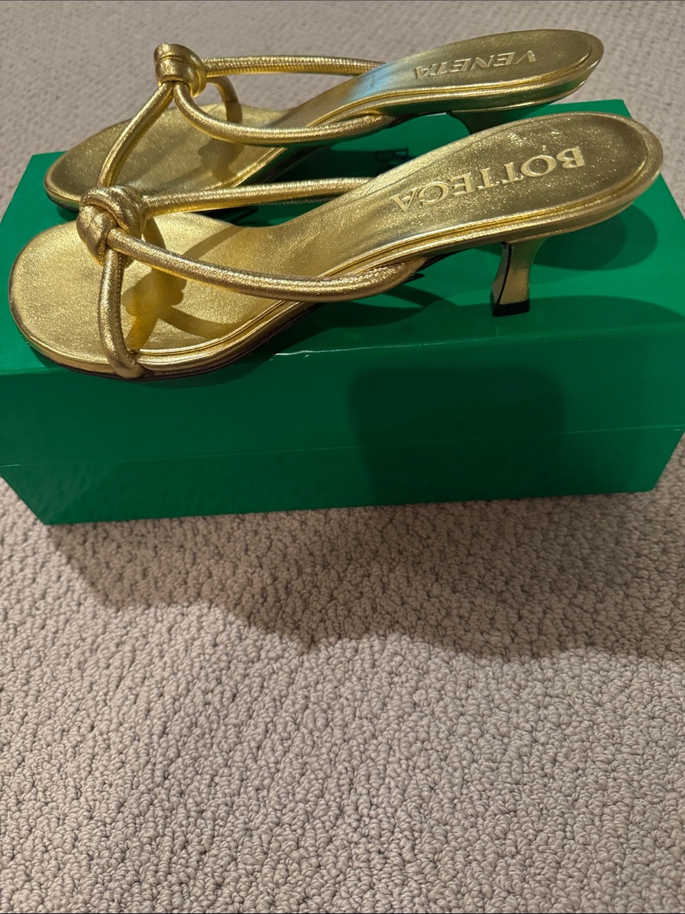 Bottega Veneta Metallic Gold Knot Leather Slide Sandals - Picture 3 of 9